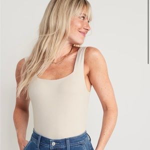 Fitted Sleeveless Square-Neck Bodysuit for Women